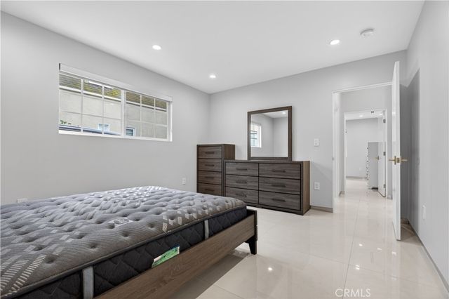 10510 Helendale, Tujunga, CA 91042
