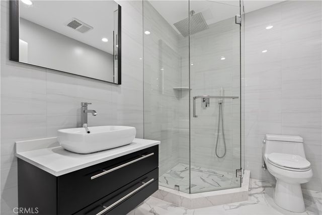 10510 Helendale, Tujunga, CA 91042