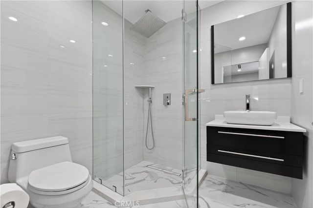 10510 Helendale, Tujunga, CA 91042