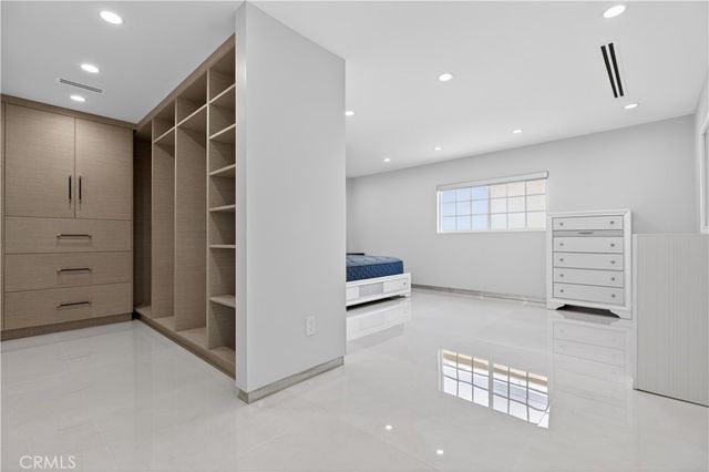 10510 Helendale, Tujunga, CA 91042