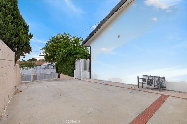 10510 Helendale, Tujunga, CA 91042