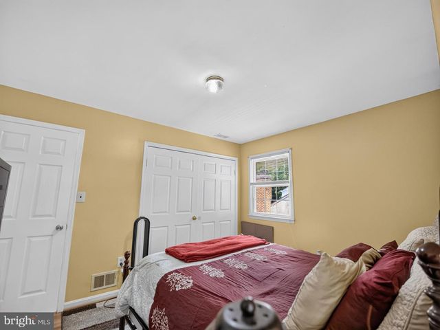 8411 THORNBERRY DR W, Upper Marlboro, MD 20772