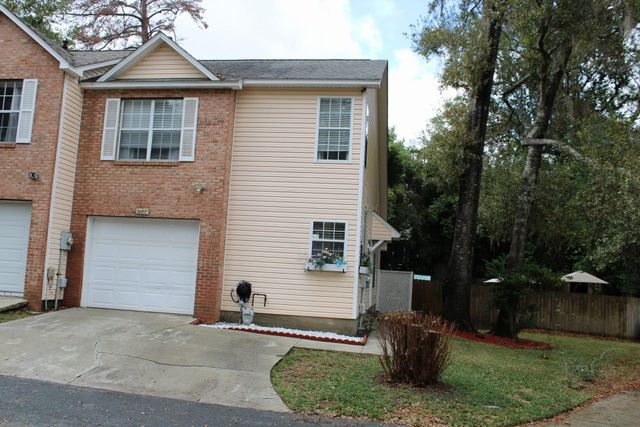 3107 Camelliawood Circle, Tallahassee, FL 32301