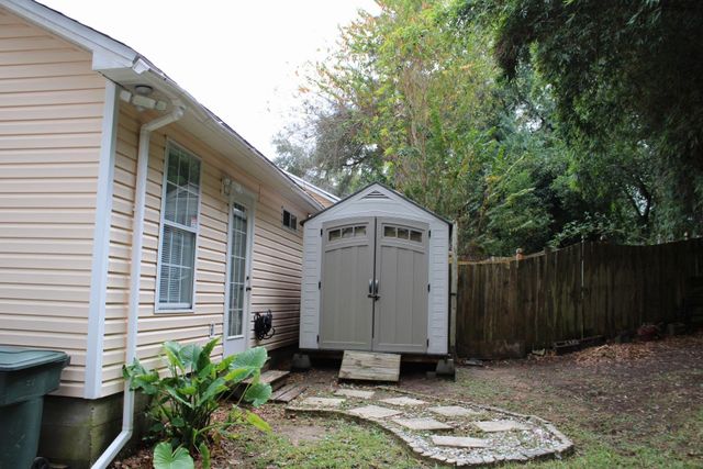 3107 Camelliawood Circle, Tallahassee, FL 32301