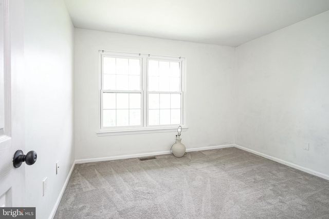 6201 RIVERFRONT DR, Palmyra, NJ 08065