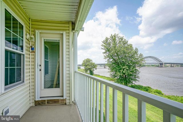 6201 RIVERFRONT DR, Palmyra, NJ 08065