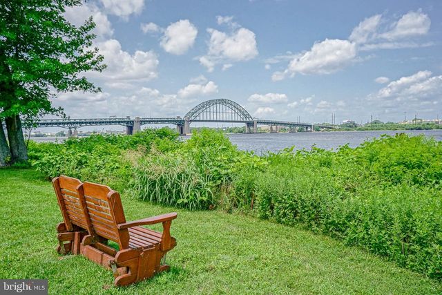 6201 RIVERFRONT DR, Palmyra, NJ 08065