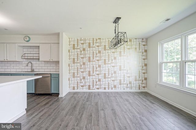 6201 RIVERFRONT DR, Palmyra, NJ 08065