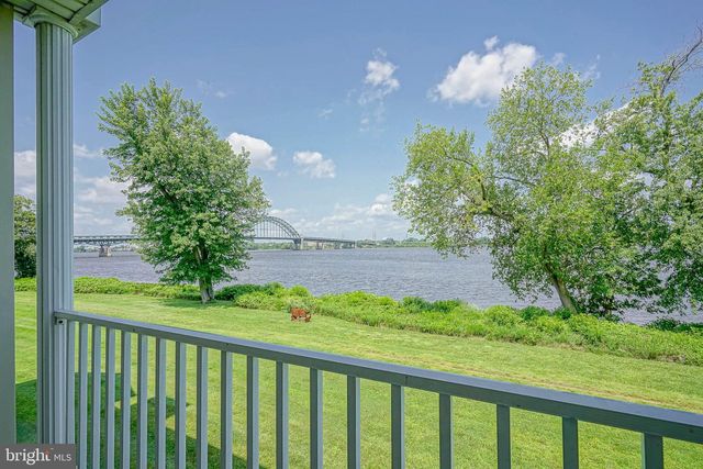 6201 RIVERFRONT DR, Palmyra, NJ 08065