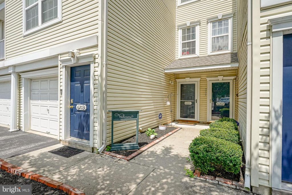 6201 RIVERFRONT DR, Palmyra, NJ 08065