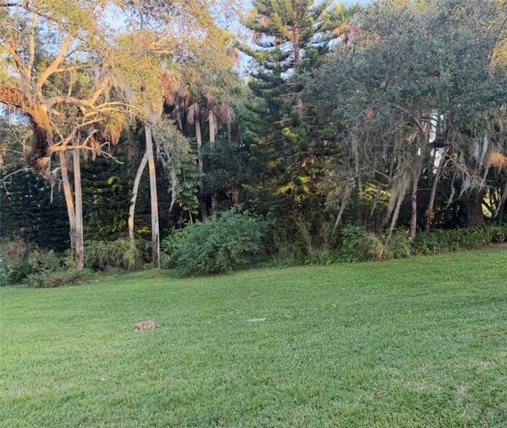 7 Vista Gardens Trail 103, Vero Beach, FL 32962