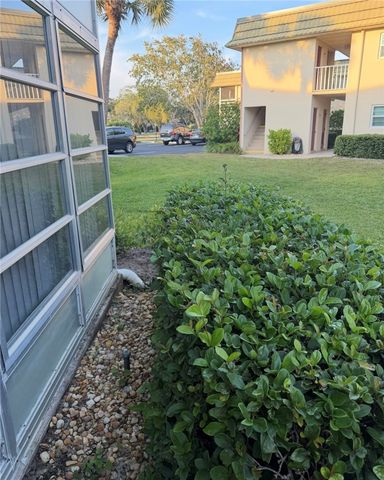 7 Vista Gardens Trail 103, Vero Beach, FL 32962