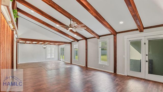 555 East Magnolia Street, Jesup, GA 31545