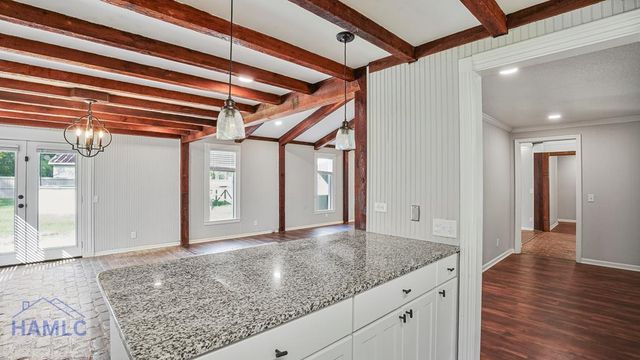 555 East Magnolia Street, Jesup, GA 31545