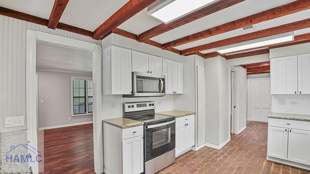 555 East Magnolia Street, Jesup, GA 31545