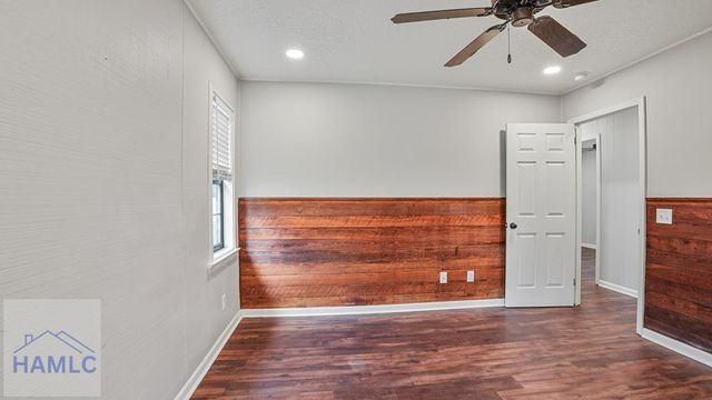 555 East Magnolia Street, Jesup, GA 31545