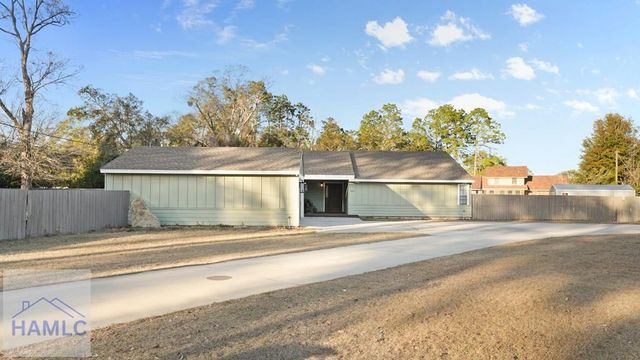555 East Magnolia Street, Jesup, GA 31545