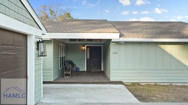 555 East Magnolia Street, Jesup, GA 31545