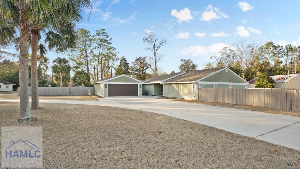 555 East Magnolia Street, Jesup, GA 31545