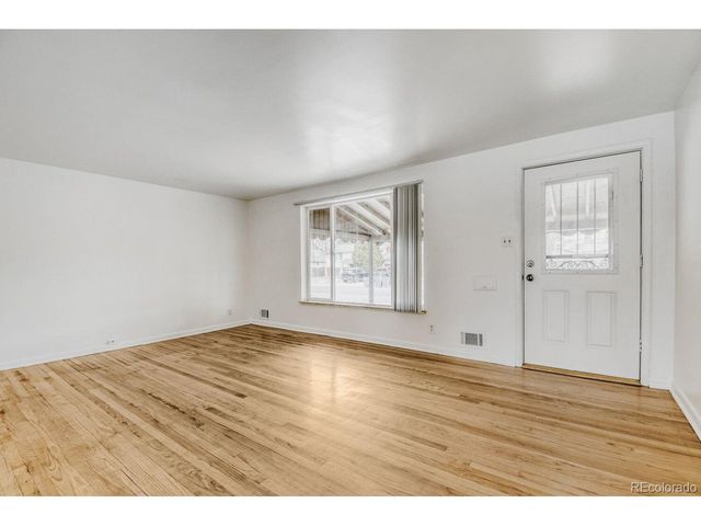 343 Galena St, Aurora, CO 80010