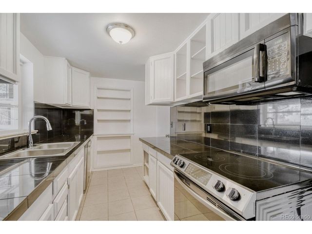 343 Galena St, Aurora, CO 80010