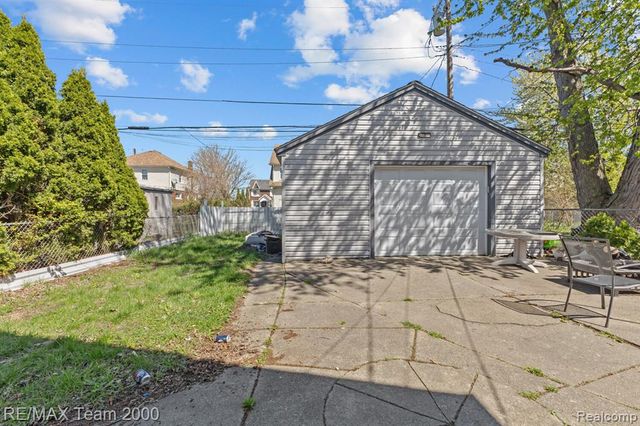5280 Williamson Street, Dearborn, MI 48126