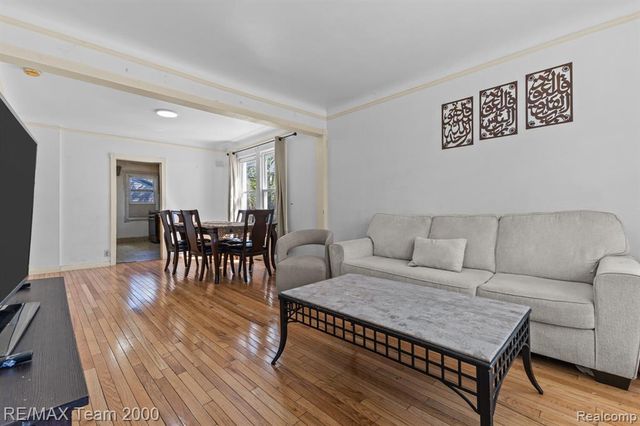 5280 Williamson Street, Dearborn, MI 48126