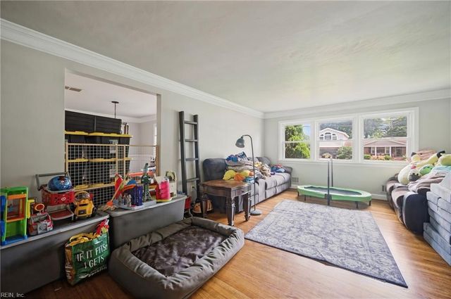 653 Edwin DR, Virginia Beach, VA 23462