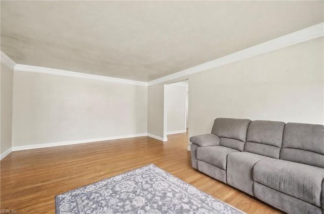 653 Edwin DR, Virginia Beach, VA 23462