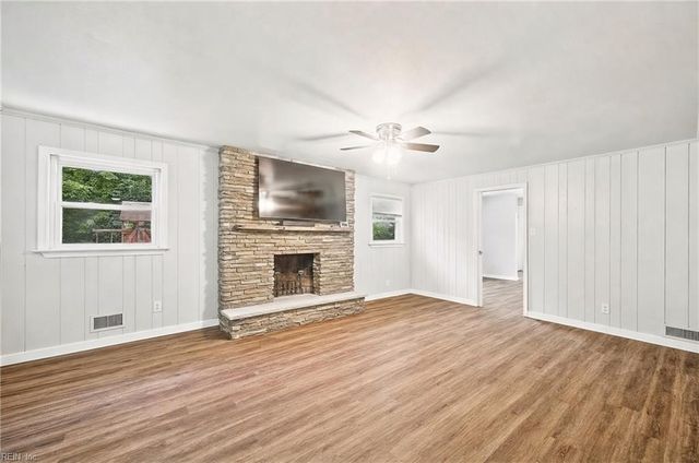 653 Edwin DR, Virginia Beach, VA 23462