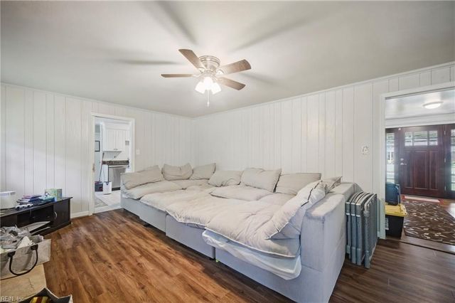 653 Edwin DR, Virginia Beach, VA 23462