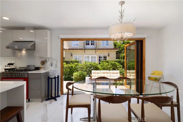 111 Via Ravenna, Newport Beach, CA 92663