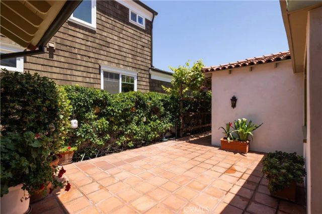 111 Via Ravenna, Newport Beach, CA 92663