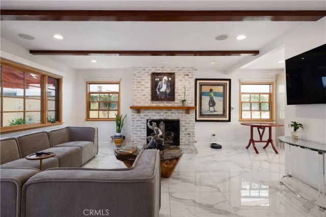 111 Via Ravenna, Newport Beach, CA 92663