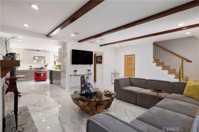 111 Via Ravenna, Newport Beach, CA 92663