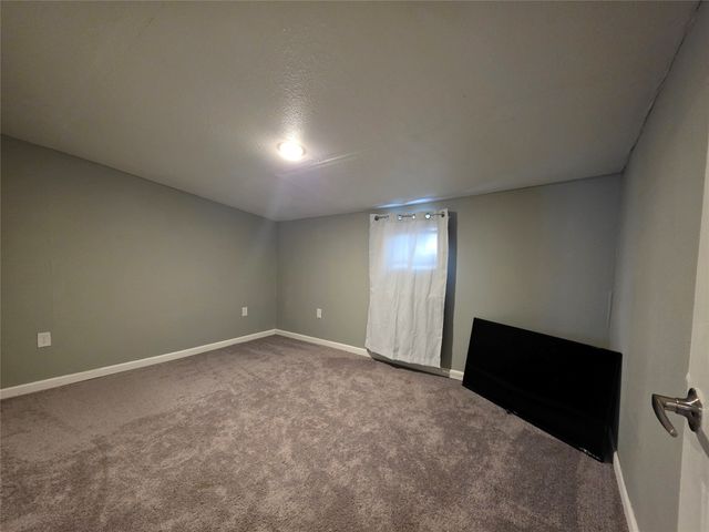 409 E Houston Street, Mexia, TX 76667