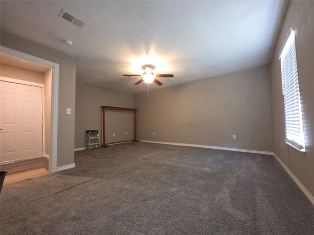 409 E Houston Street, Mexia, TX 76667