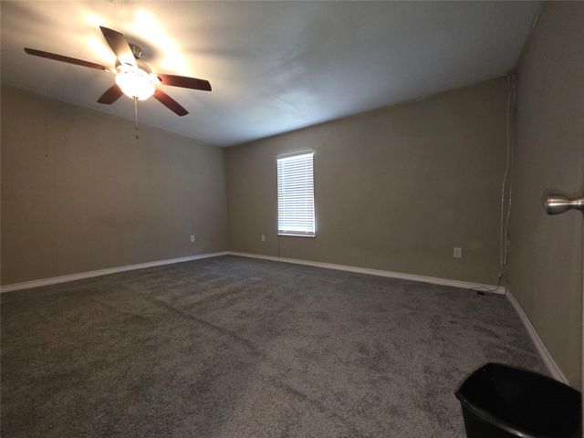 409 E Houston Street, Mexia, TX 76667