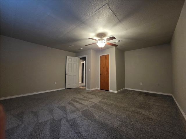 409 E Houston Street, Mexia, TX 76667