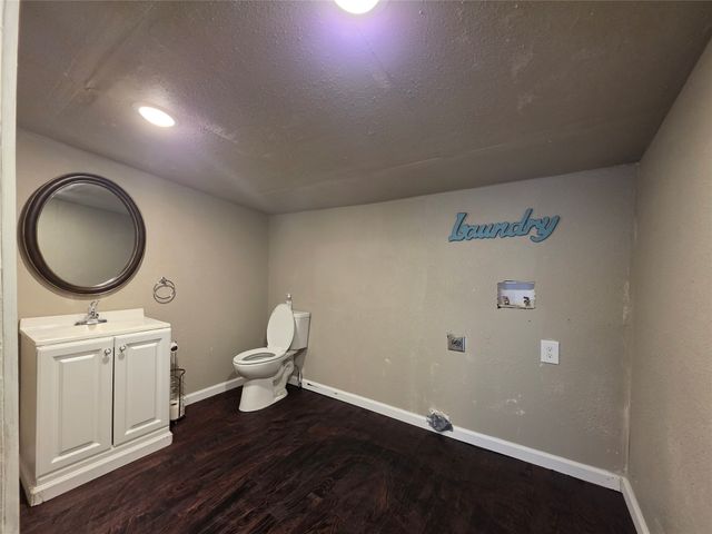 409 E Houston Street, Mexia, TX 76667