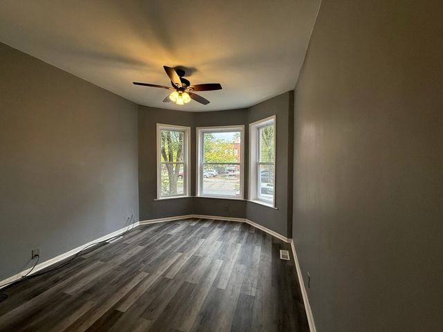 3906 W Flournoy Street, Chicago, IL 60624