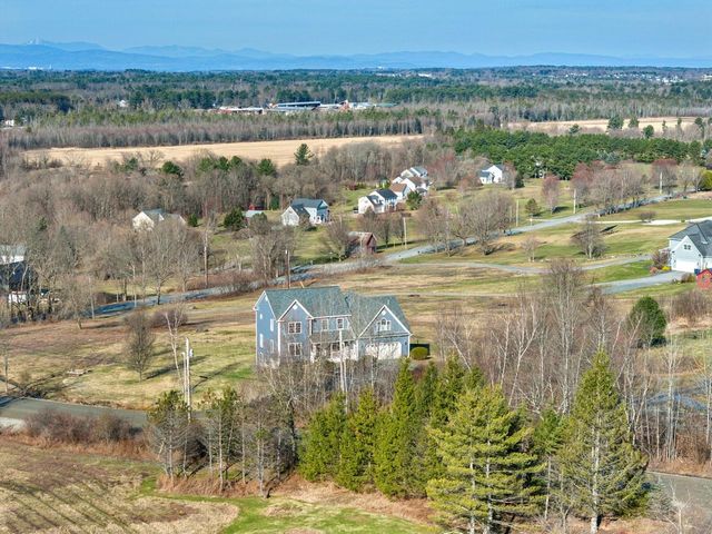 2 Sleepy Hollow Road, Essex, VT 05452