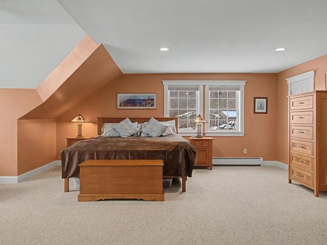 2 Sleepy Hollow Road, Essex, VT 05452