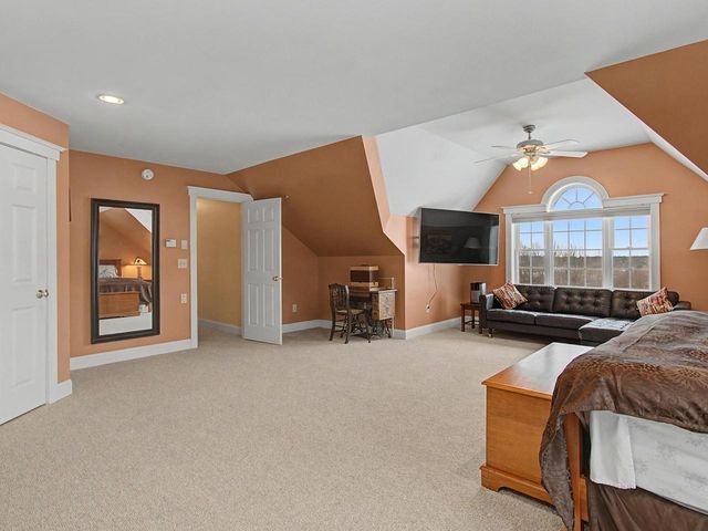 2 Sleepy Hollow Road, Essex, VT 05452