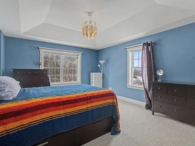 2 Sleepy Hollow Road, Essex, VT 05452