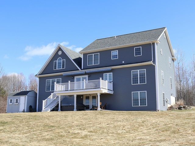 2 Sleepy Hollow Road, Essex, VT 05452