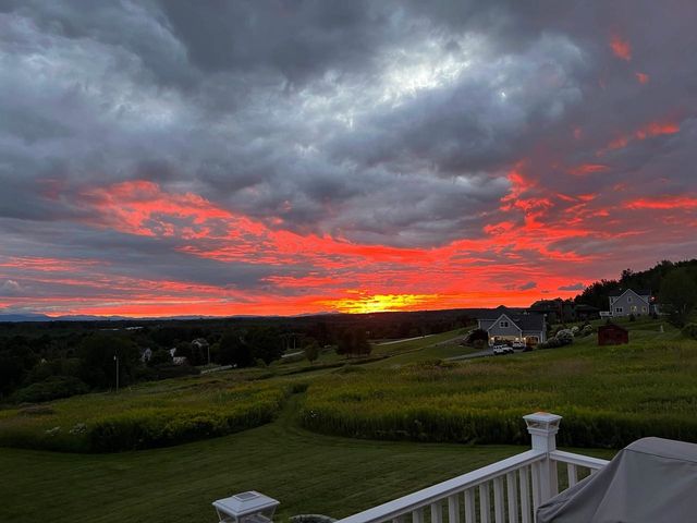 2 Sleepy Hollow Road, Essex, VT 05452