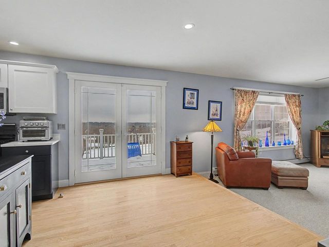 2 Sleepy Hollow Road, Essex, VT 05452