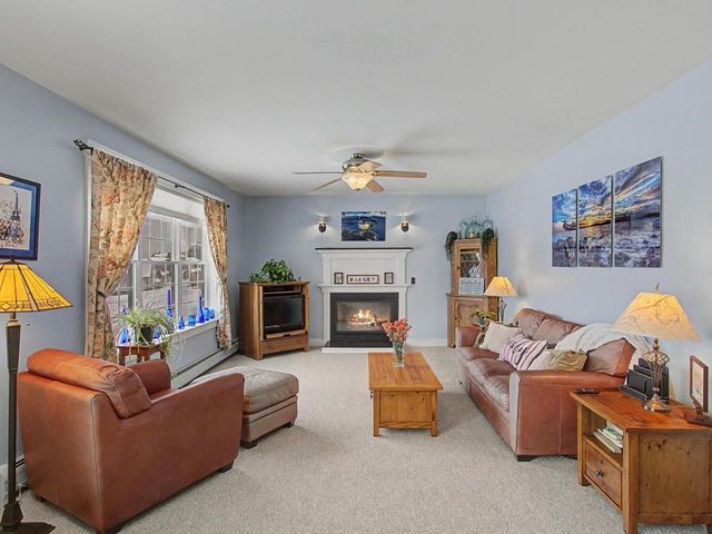 2 Sleepy Hollow Road, Essex, VT 05452