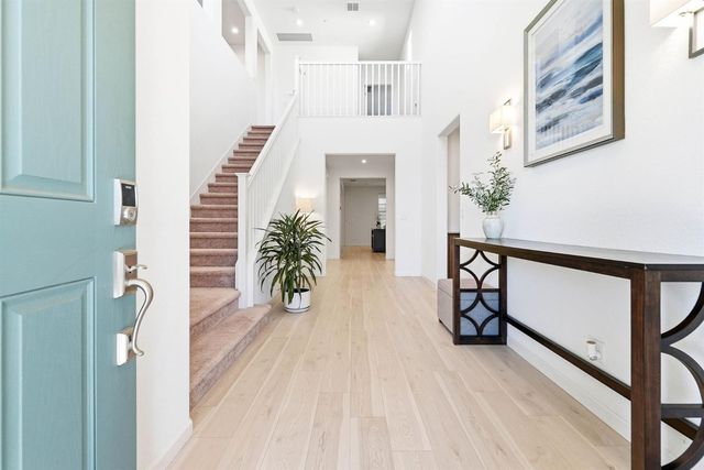 7487 Amonde Way, Elk Grove, CA 95757
